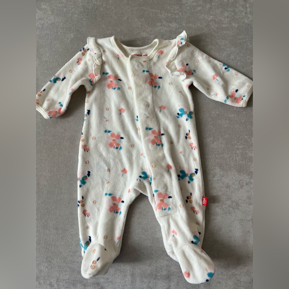 NB Magnetic Me girls velour ruffled footie pajamas
